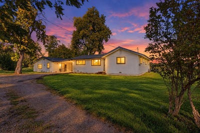 /international/us/19002-w-niles-lane-redding-ca-110120488099/