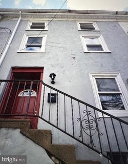 /international/us/4520-baker-street-philadelphia-pa-110108392619/