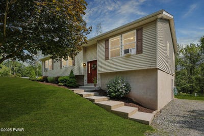 /international/us/142-laurel-hill-estates-drive-honesdale-pa-110101449812/