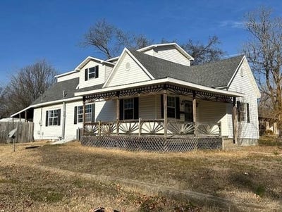 /international/us/526-s-west-street-nevada-mo-110100300523/