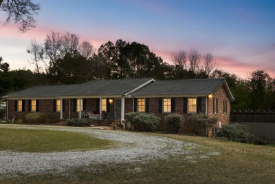 /international/us/250-thompson-road-taylors-sc-110106755402/