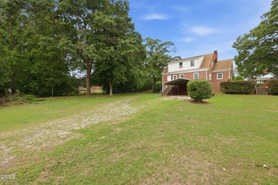 /international/us/1203-s-main-street-lillington-nc-110108391729/