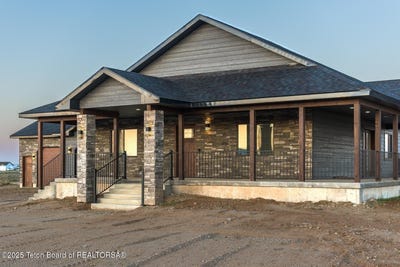 /international/us/62-big-loop-road-pinedale-wy-110091538443/
