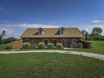 /international/us/10083-w-565-s-owensville-in-110100325306/