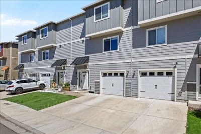 /international/us/7868-28th-street-white-city-or-110108066685/