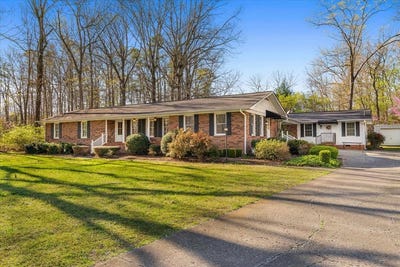 /international/us/527-e-austin-drive-chatsworth-ga-110106181267/