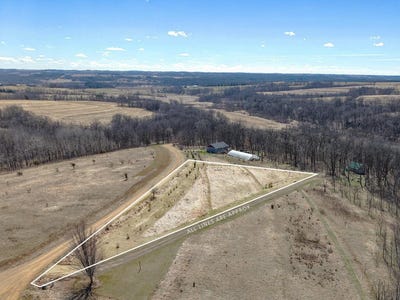 /international/us/1-50-acres-deer-brook-lane-blanchardville-wi-110108129254/