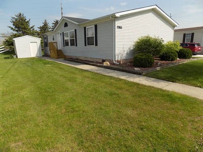 /international/us/3754-mcintosh-lane-carleton-mi-110107982268/