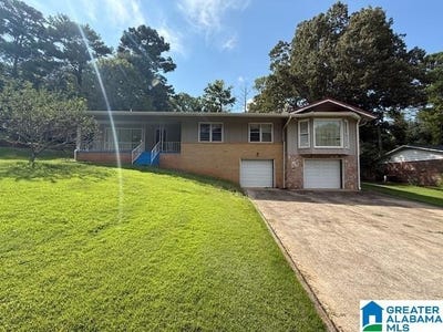 /international/us/1416-29th-avenue-hueytown-al-110101489266/