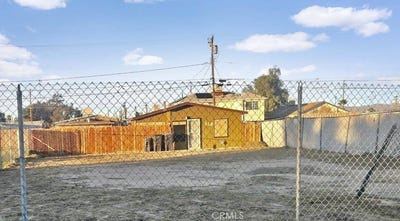 /international/us/118-west-wilson-ridgecrest-ca-110105511667/