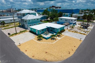 /international/us/412-harbor-court-fort-myers-beach-fl-110096764026/