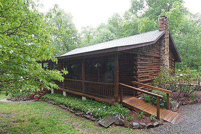 /international/us/148-fredericksville-road-mertztown-pa-110108409735/