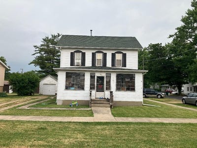 /international/us/101-s-spring-street-franklin-grove-il-110108998893/