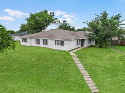 /international/us/8835-township-court-fort-worth-tx-110100200076/