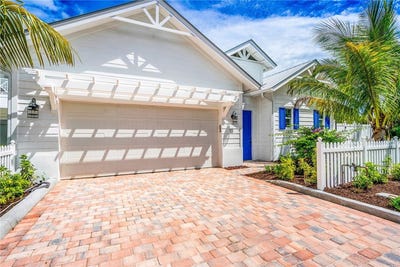 /international/us/10-strand-drive-vero-beach-fl-110092217494/