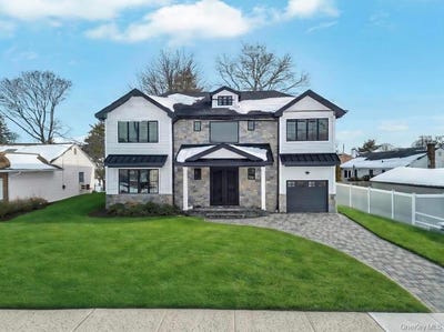 /international/us/351-concord-avenue-east-meadow-ny-110106028186/