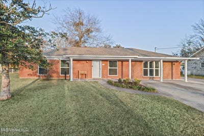 /international/us/110-jamaica-street-long-beach-ms-110105865104/