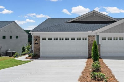 /international/us/25-village-drive-dawsonville-ga-110106011349/