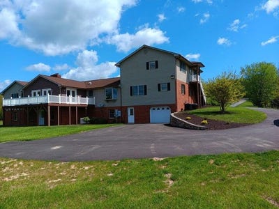 /international/us/232-jackson-dr-daleville-va-110107879773/