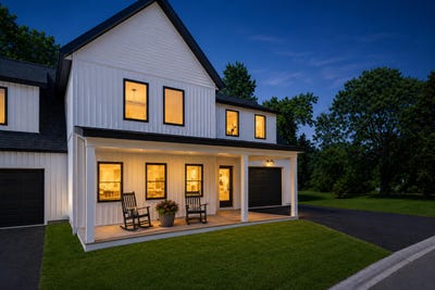 /international/us/7-collins-place-westbrook-me-110102626015/