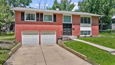 /international/us/2516-jackson-drive-woodridge-il-110109009670/