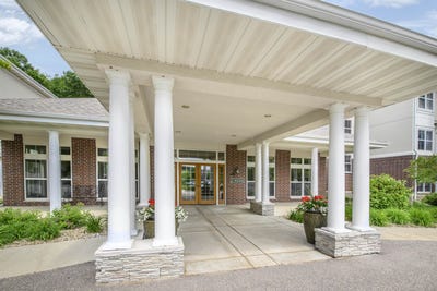 /international/us/8530-greenway-boulevard-middleton-wi-110100267753/