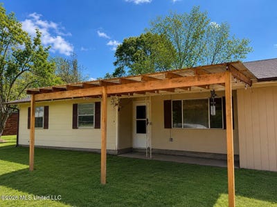 /international/us/527-carpenter-street-utica-ms-110107376779/