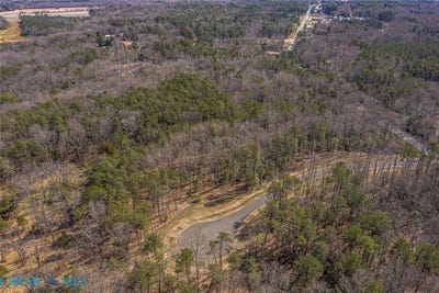 /international/us/8-irvington-road-white-stone-va-110103338131/