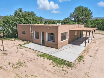 /international/us/143-county-rd-51-velarde-nm-110101537714/?lang=de