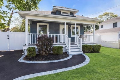 /international/us/87-willett-avenue-sayville-ny-110108109623/