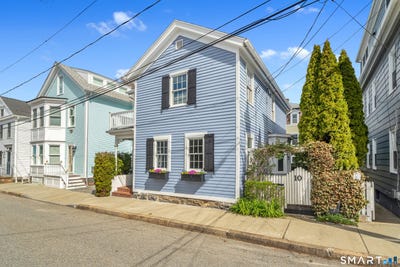 /international/us/10-trumbull-street-stonington-ct-110107898505/