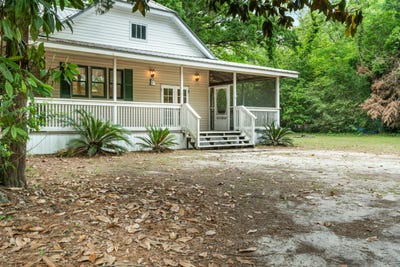/international/us/126-mchenry-road-defuniak-springs-fl-110100653937/