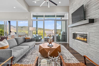 /international/us/236-overlook-ridge-carbondale-co-110099232017/