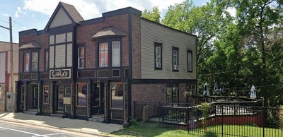 /international/us/212-s-water-street-stoughton-wi-110105846665/