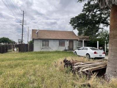 /international/us/1071-s-elm-street-pixley-ca-110091579720/