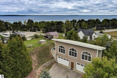 /international/us/5859-s-bridget-rose-lane-suttons-bay-mi-110119944126/