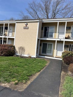 /international/us/806-cocheco-court-dover-nh-110107381325/