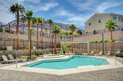 /international/us/305-quail-dove-avenue-henderson-nv-110108571319/