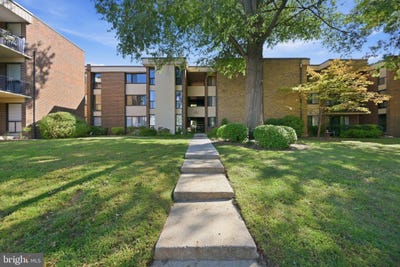 /international/us/9909-blundon-drive-silver-spring-md-110120637349/
