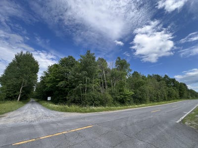 /international/us/-lost-nation-road-churubusco-ny-110100584682/?lang=en