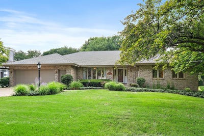 /international/us/2847-wedgewood-drive-dekalb-il-110101123858/