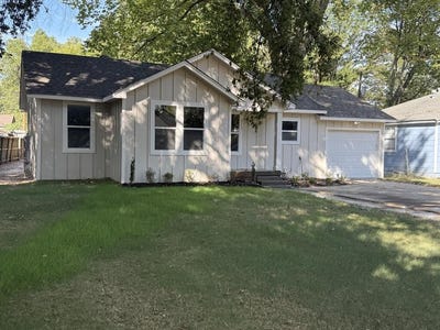 /international/us/211-s-center-drive-west-memphis-ar-110110294686/