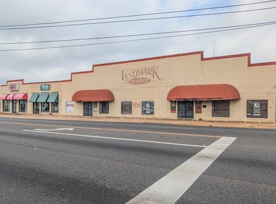 /international/us/113-119-north-street-nacogdoches-tx-110107391615/