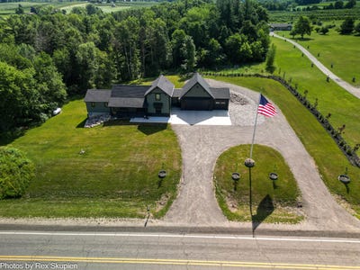 /international/us/17090-kenowa-avenue-kent-city-mi-110100771331/
