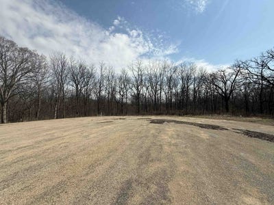/international/us/9648-w-royal-oaks-court-lena-il-110104821235/