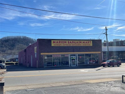 /international/us/95-w-henderson-street-marion-nc-110097079856/?lang=fr