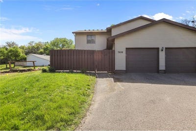 /international/us/7859-dunmore-road-woodbury-mn-110108199191/