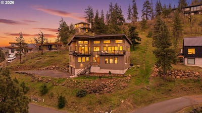 /international/us/400-maya-way-mosier-or-110106947076/