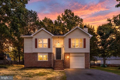 /international/us/5706-stone-meadow-drive-fredericksburg-va-110120858755/
