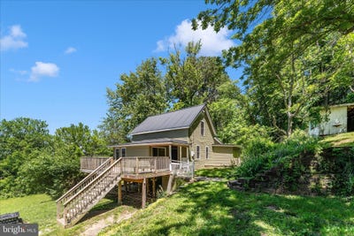 /international/us/13464-station-lane-smithsburg-md-110108494744/